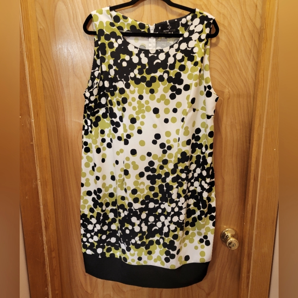 Size 18W blk & grn polka-dot dress